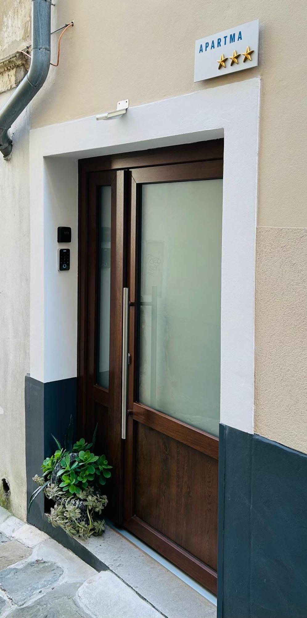 Apartma Apartma Tayana - Parking Included !!! *